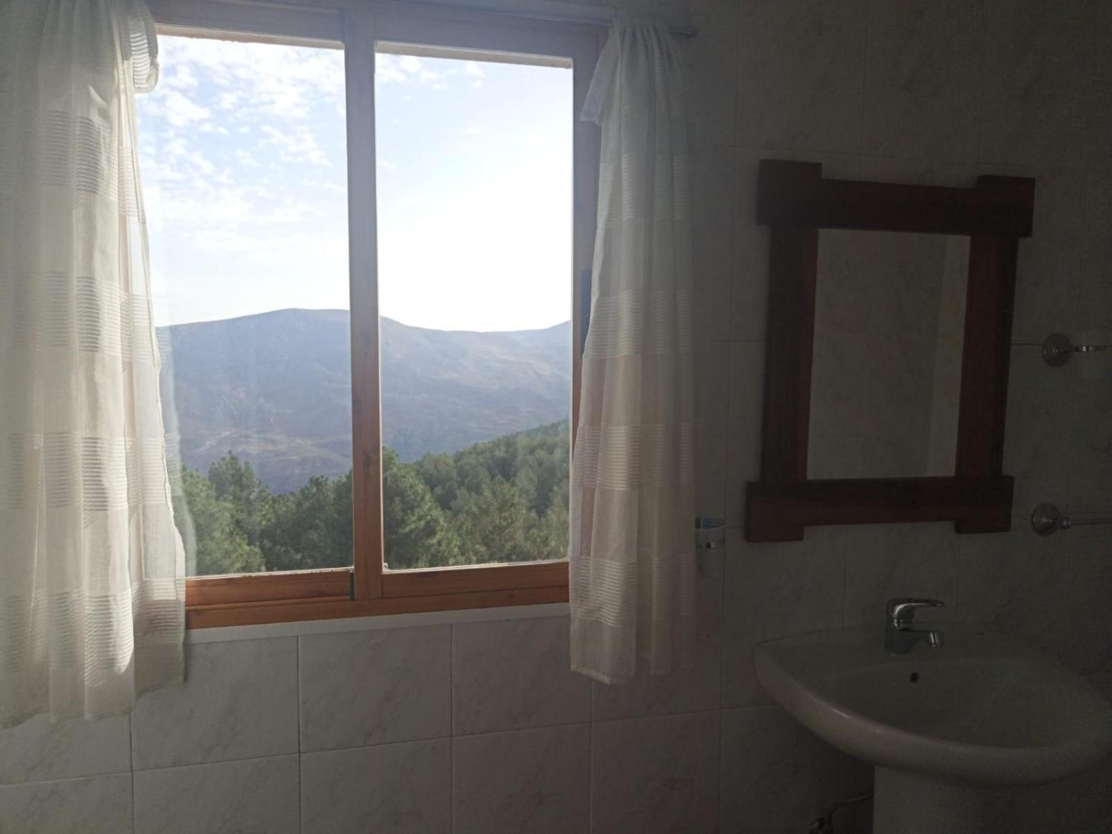 Hostal El Desvio Сьерра-Невада Экстерьер фото